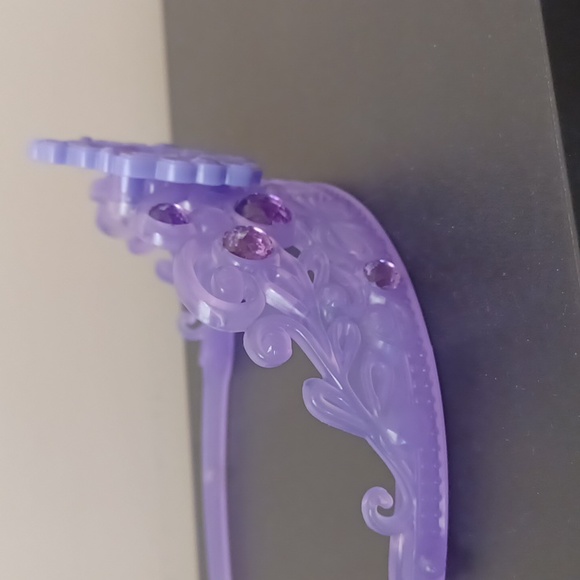 NWOT Set of Princess Rapunzel tiara and magic wand 🪄 that spins - Picture 6 of 11